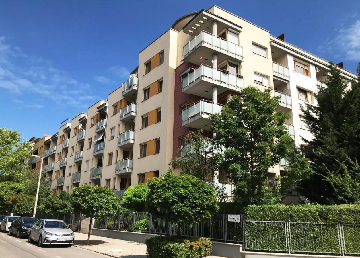 Harmony Apartments Budapest Eksteriør billede
